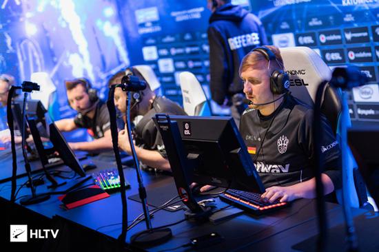 TES基地电脑大爆炸，JKL气到狂砸键盘