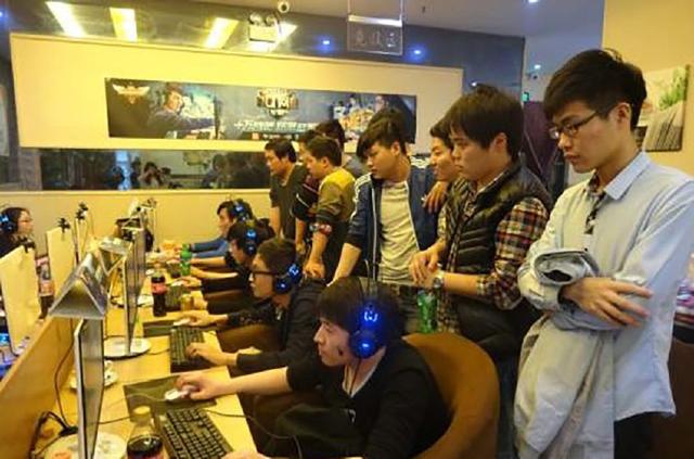 KPL临时席位规则变更，XYG官博转发并配文：泰裤辣